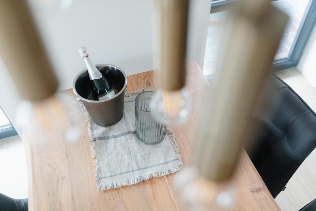 Kuesten Suite Sued - Seitliche Wasserlage, Terrasse, 70Qm Greetsiel Eksteriør bilde
