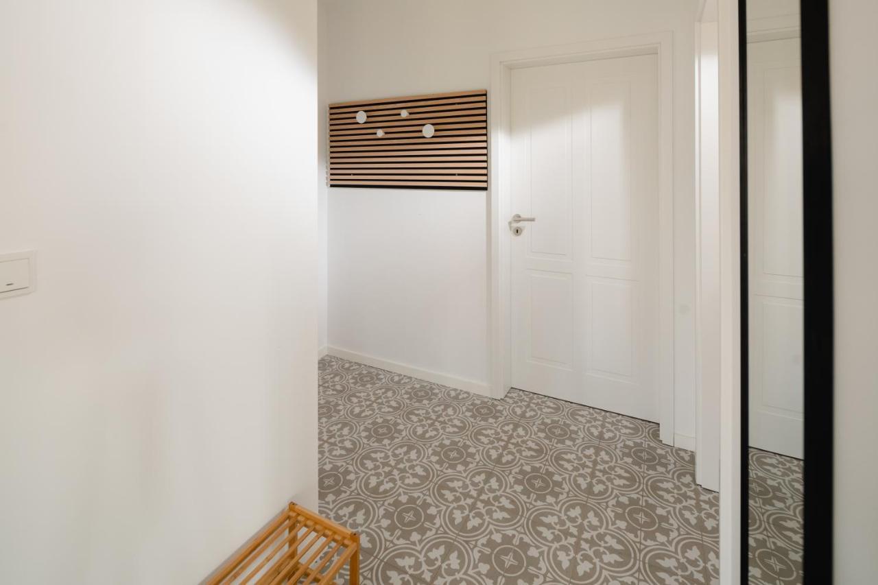 Kuesten Suite Sued - Seitliche Wasserlage, Terrasse, 70Qm Greetsiel Eksteriør bilde